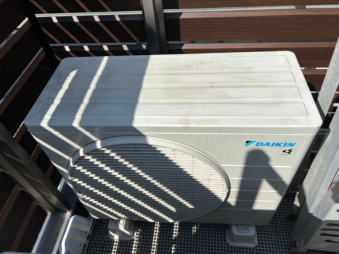 ほぼ未使用　ダイキン エアコン F283ATES　2023年製