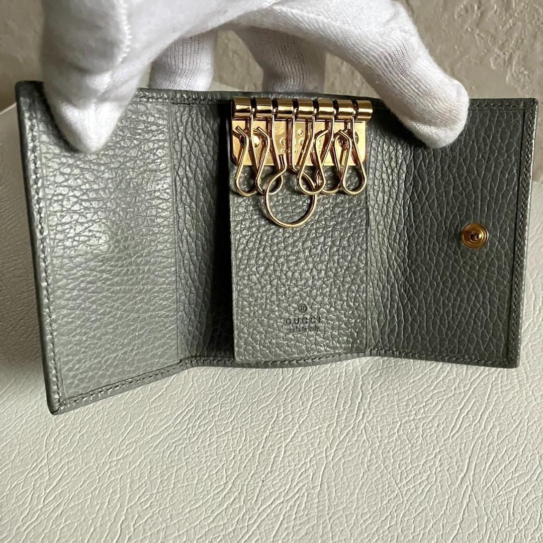 GUCCI グッチ GGマーモント レザー キーケース グレー 456118