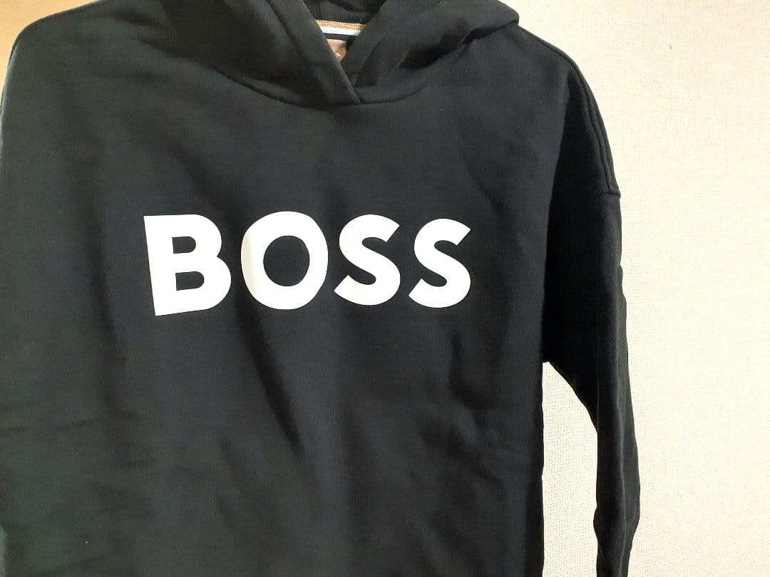 HUGO BOSS フード付きパーカー ブラック