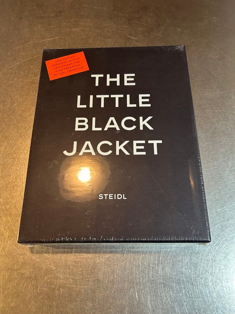 アート・デザイン・音楽 THE LITTLE BLACK JACKET STEIDL CHANEL