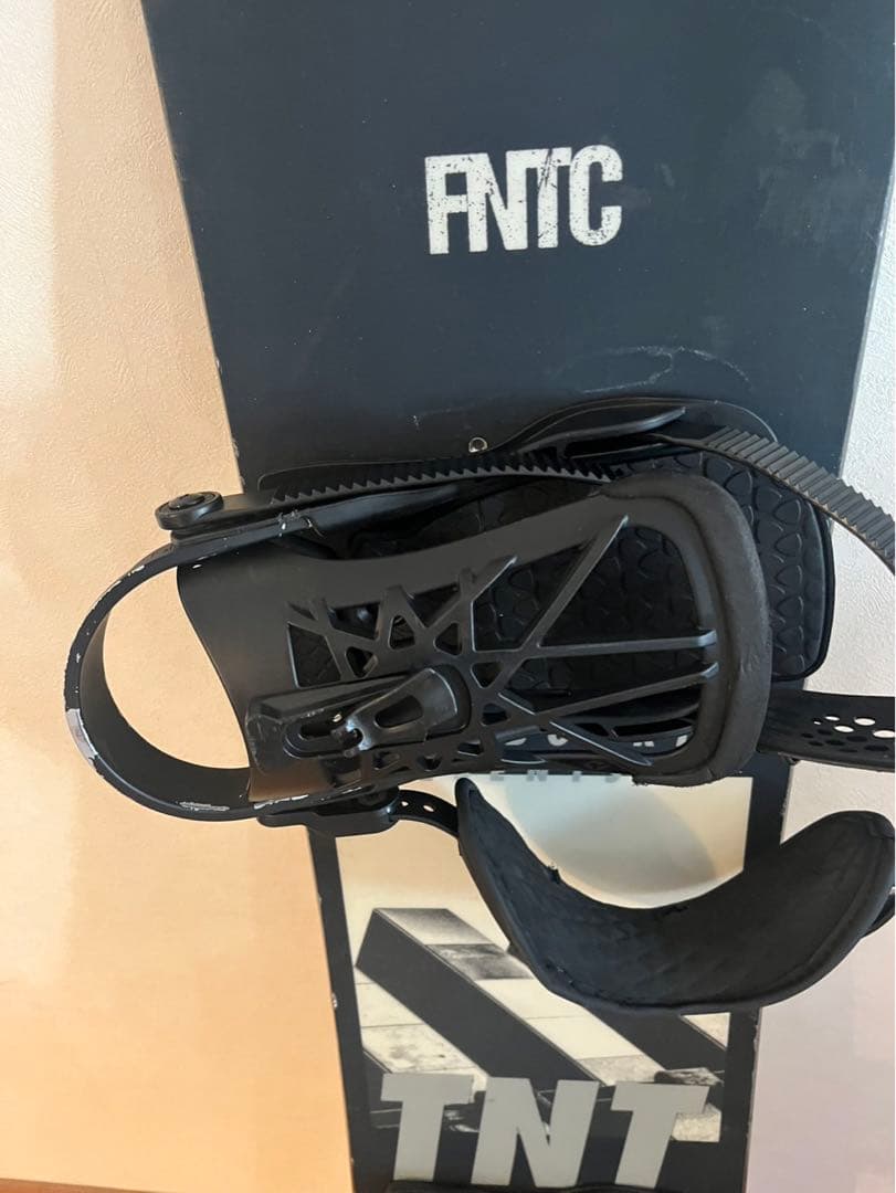 FNTC TNT スノーボード 147cm