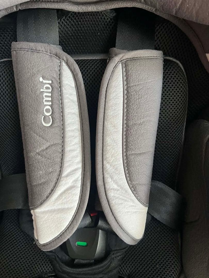 あ*や様 チャイルドシート（新生児～4歳用）コンビ