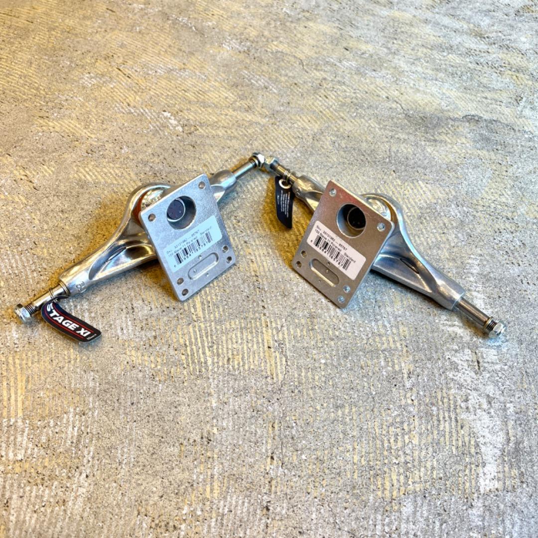 新品 INDEPENDENT トラック ST11 POLY 159 SILVER