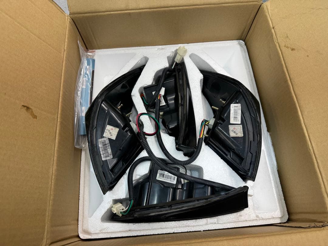 LEXUS IS テールランプ