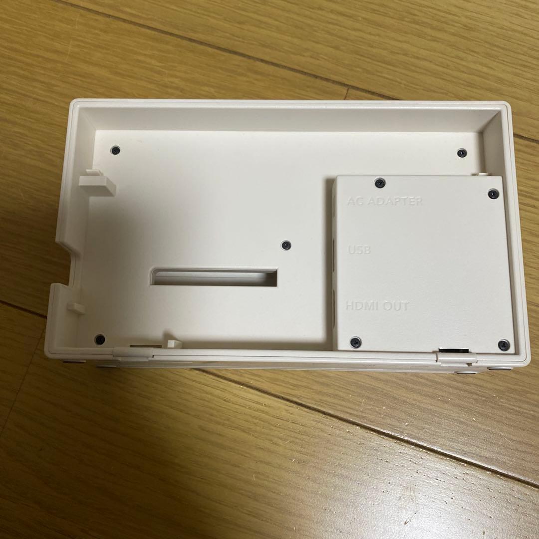 Nintendo Switch あつまれどうぶつの森版 本体とドックのみ