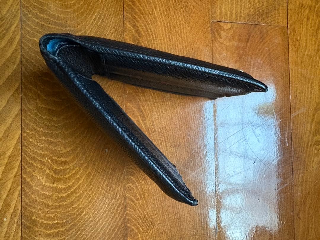 BVLGARI ブルガリ 二つ折り財布 ブラック 黒 本革 レザー リング 銀