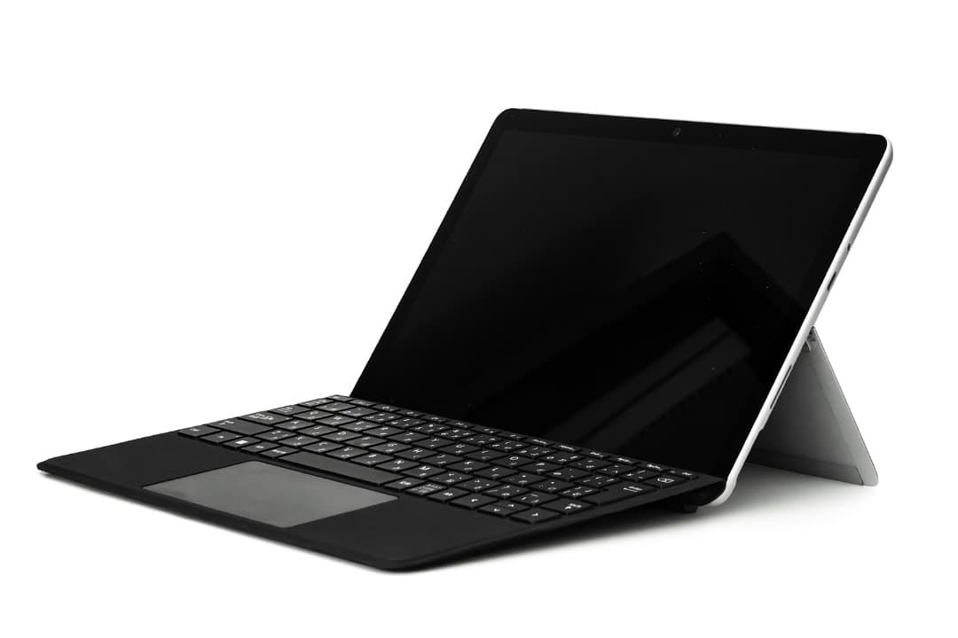 Surface Go3 〔8GB／128GB〕【タイプカバー•ペン付】