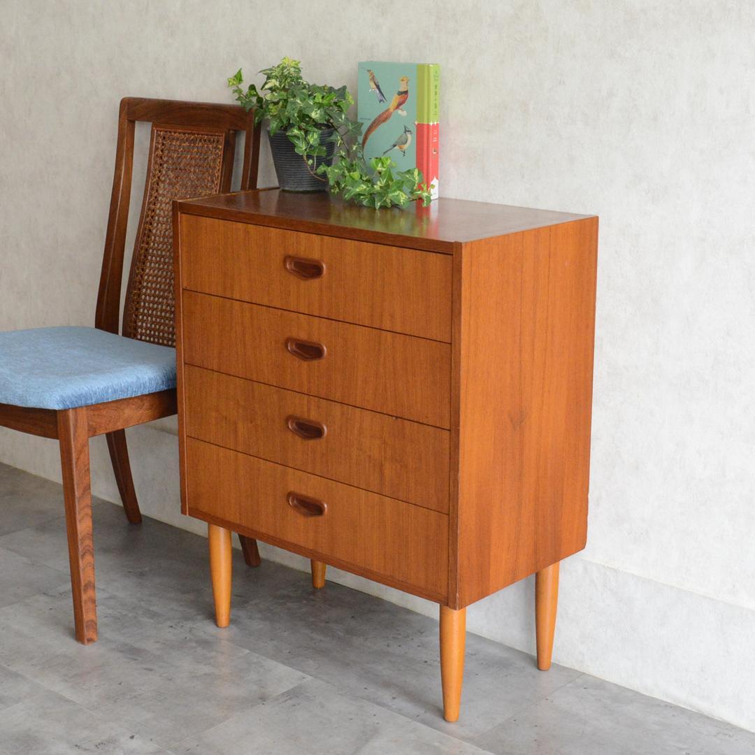 ミサ　デンマーク 北欧ヴィンテージ ４段チェスト 北欧家具 コンパクト