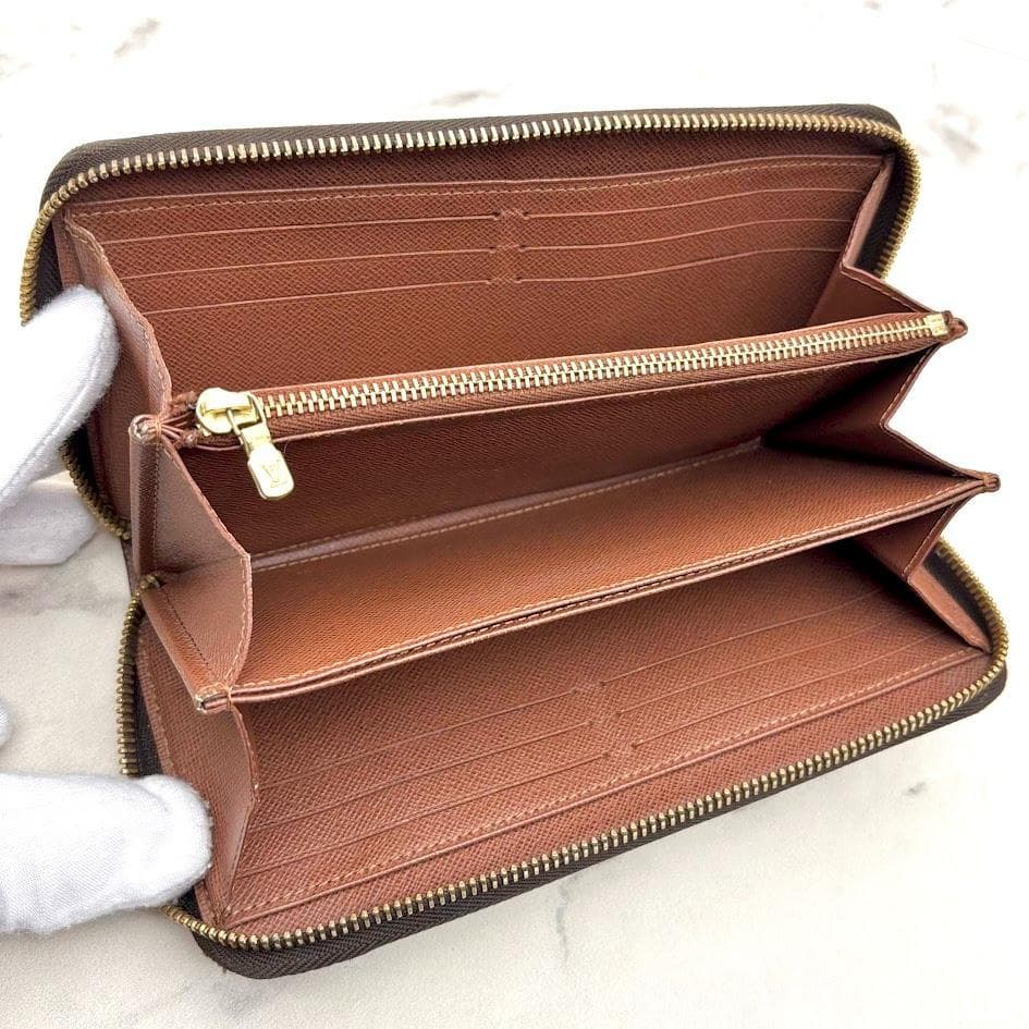 【極美品・新型】ヴィトン　モノグラム　ジッピーウォレット