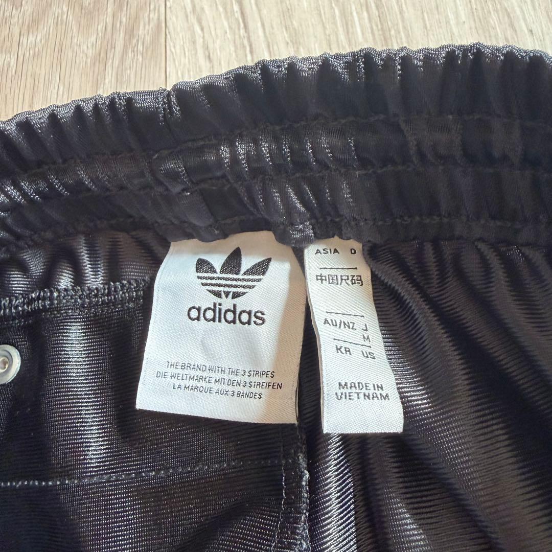 アディダス オリジナル グラフィック アニマル アディブレイク ジャージ　黒