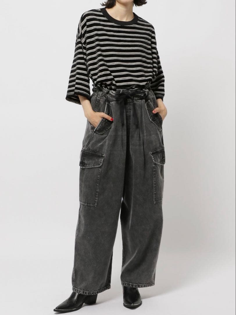 メロンパンナちゃん♡ 　niko and...サスペンダー付ブラックデニム