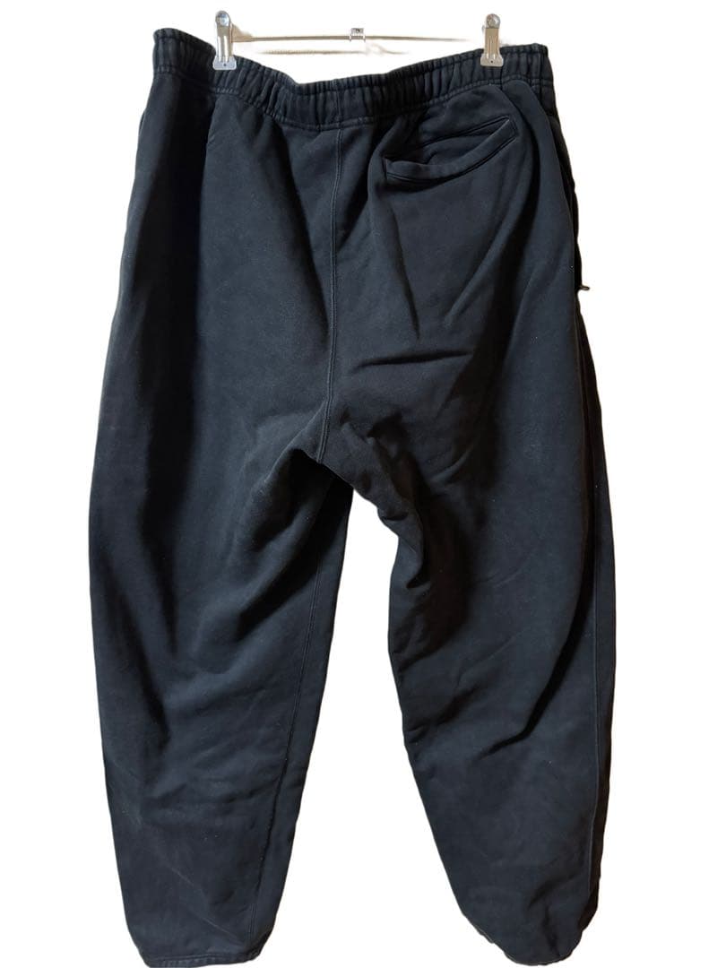 NIKE × STUSSY ナイキ ステューシー 刺繍ロゴ スウェットパンツ 黒