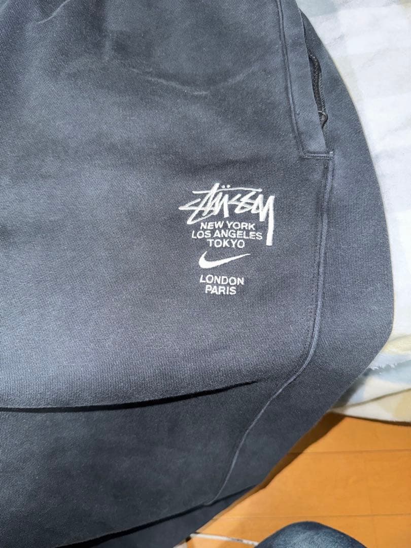 NIKE × STUSSY ナイキ ステューシー 刺繍ロゴ スウェットパンツ 黒