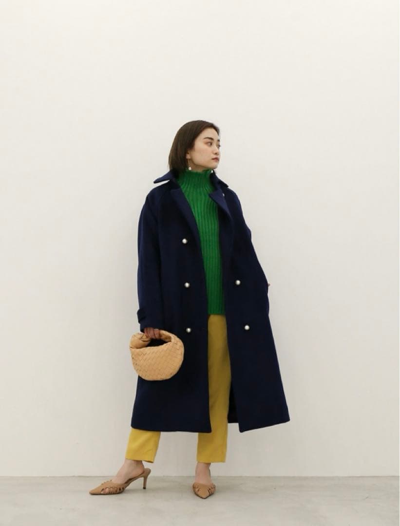 【新品　試着のみ】 Cara by katrin tokyoのパールボタンコート