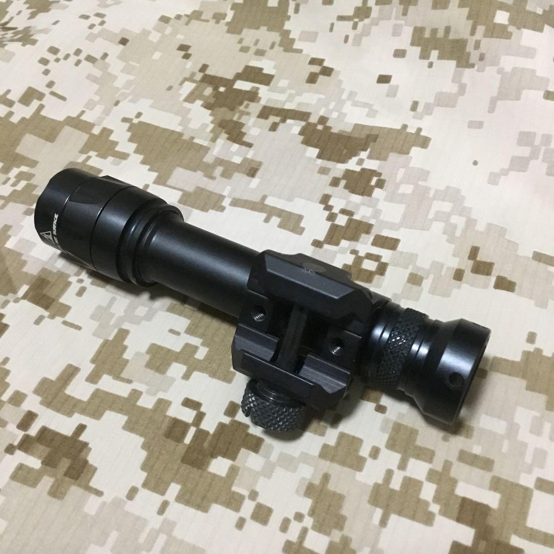 レア実物 surefire M600 旧ロゴ LED クリックスイッチオマケ付き