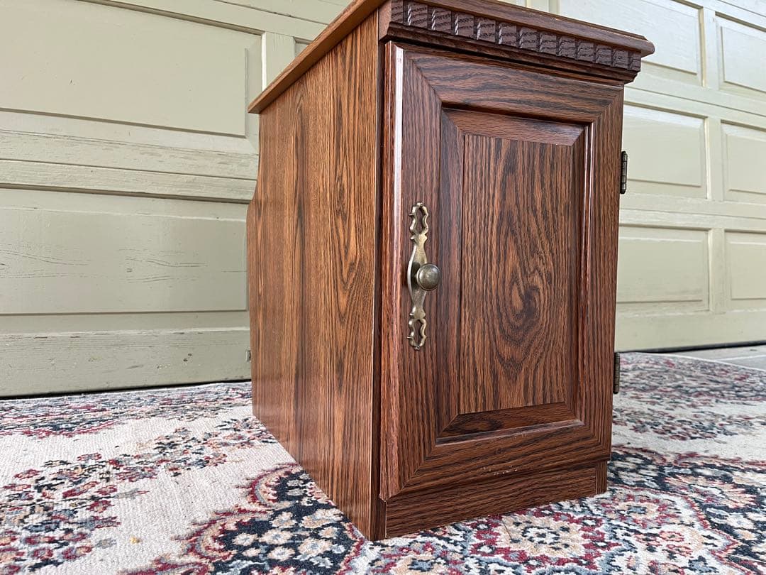 Sauder 【アメリカ老舗家具メーカー】木製マガジンラック付きキャビネット