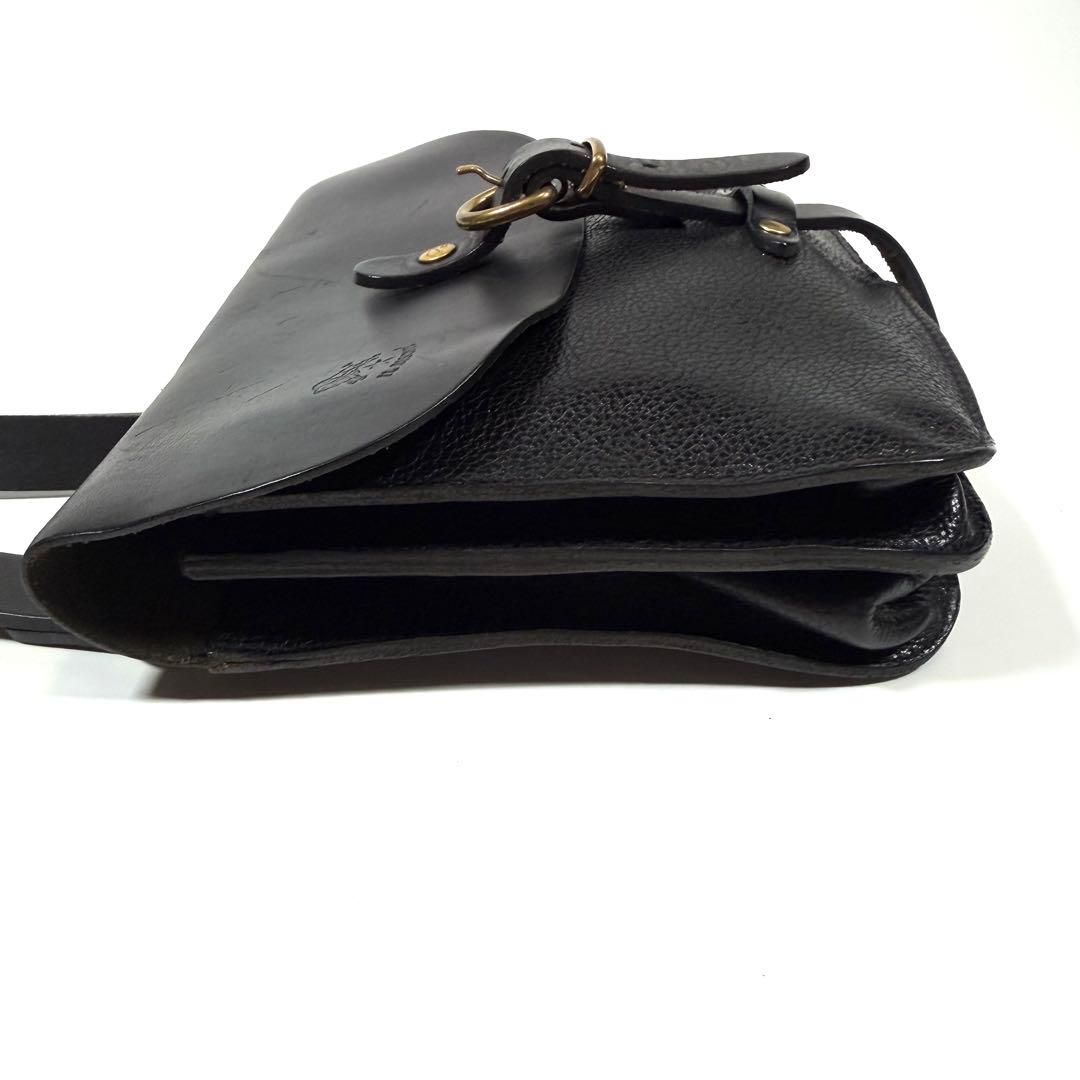 【美品】イルビゾンテ　ショルダーバッグ　レザー　シボ革　ゴールド金具　ブラック