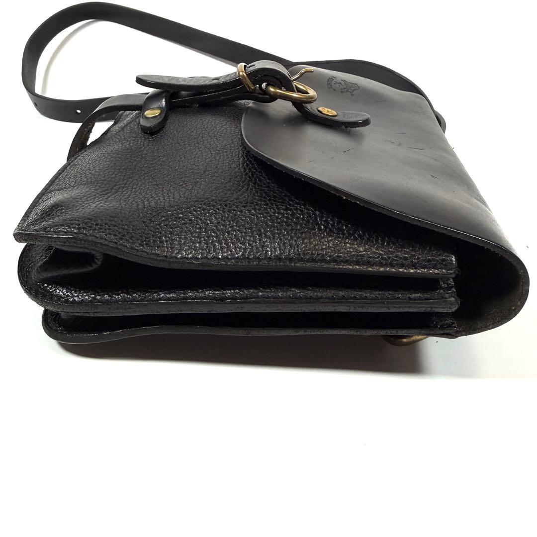 【美品】イルビゾンテ　ショルダーバッグ　レザー　シボ革　ゴールド金具　ブラック