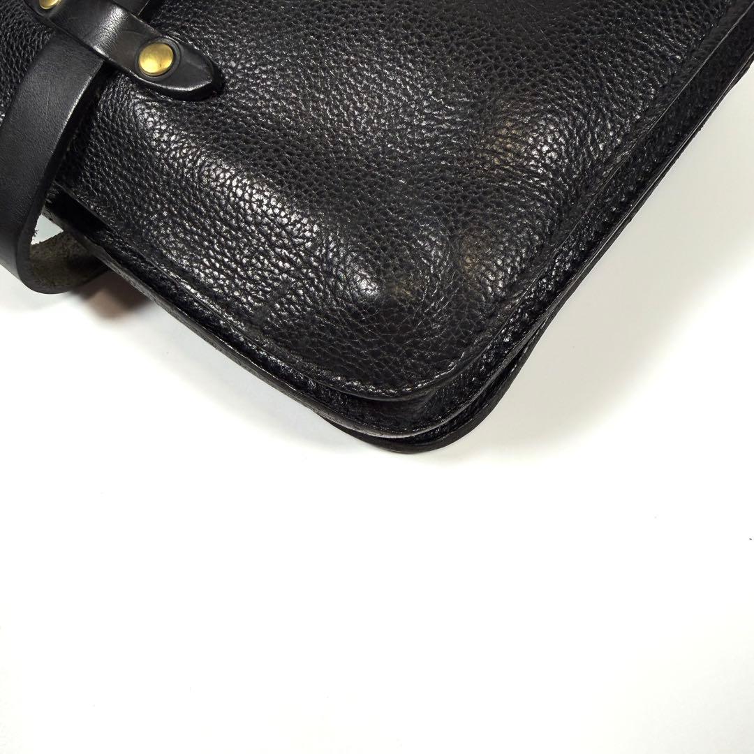 【美品】イルビゾンテ　ショルダーバッグ　レザー　シボ革　ゴールド金具　ブラック