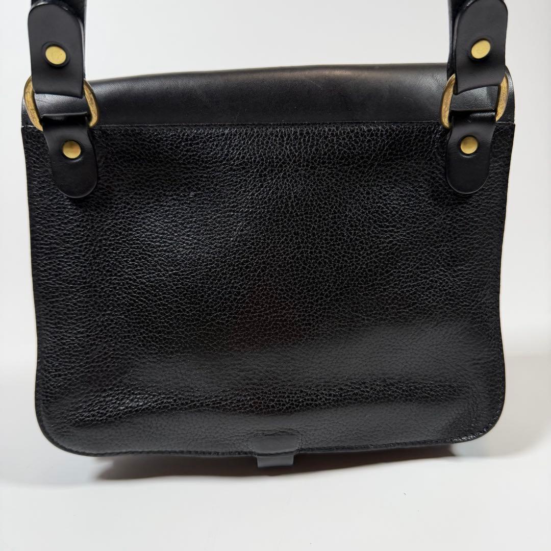 【美品】イルビゾンテ　ショルダーバッグ　レザー　シボ革　ゴールド金具　ブラック