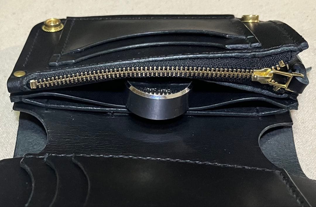 ミドル トラッカーウォレット 姫路レザー タンニン鞣し ギターピックポケット付き