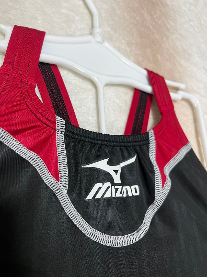 廃盤品　Mizuno 競泳用水着 ブラック×レッド　Ｏサイズ