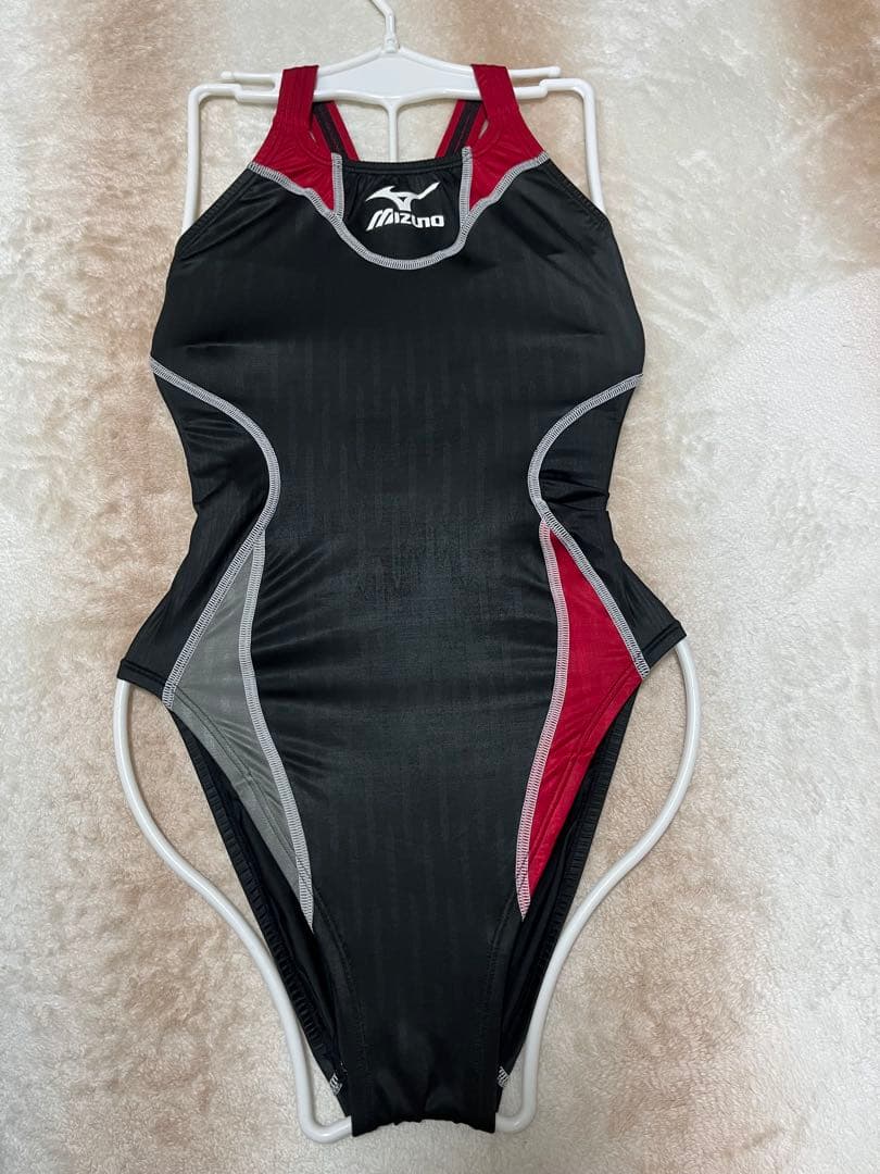 廃盤品　Mizuno 競泳用水着 ブラック×レッド　Ｏサイズ