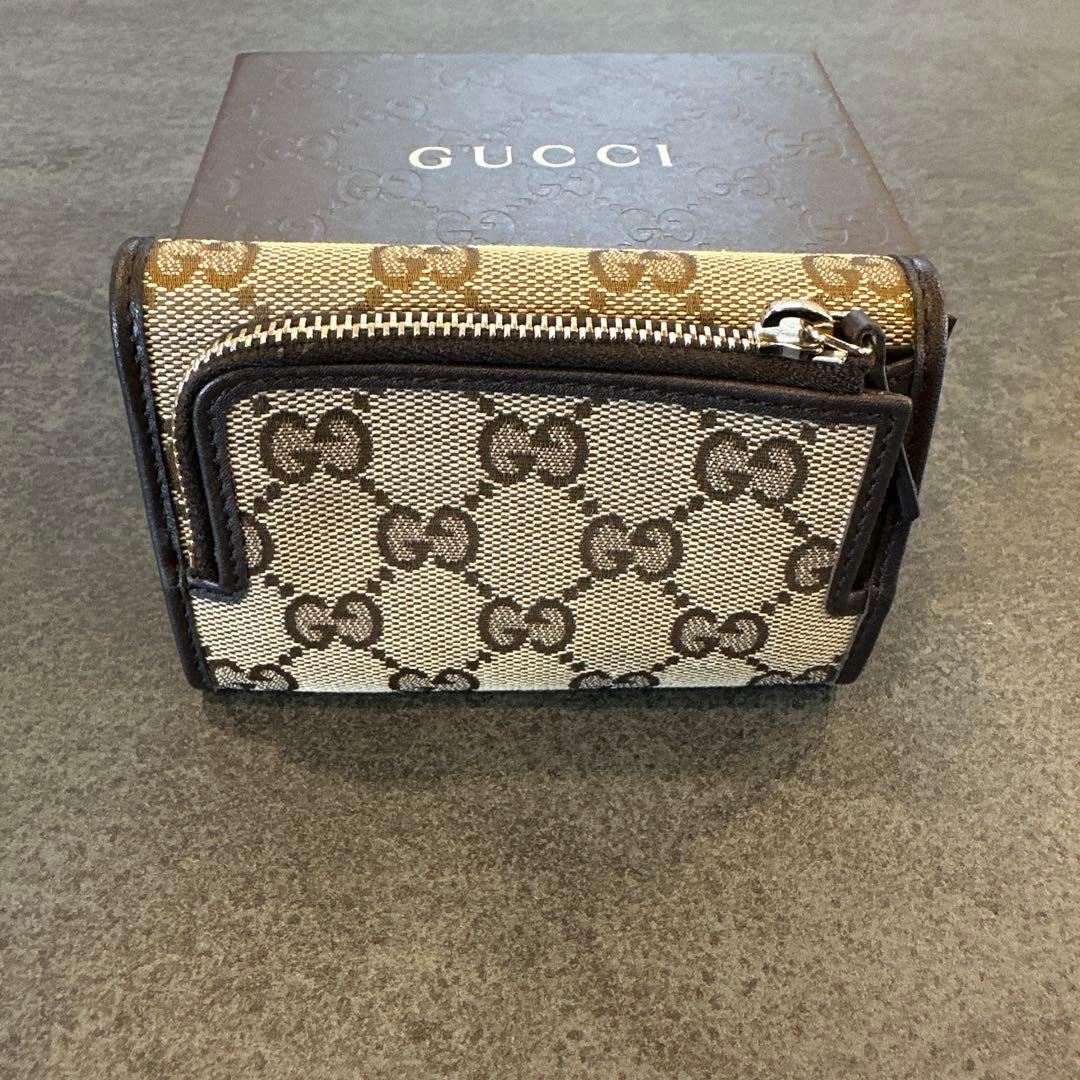 GUCCI GGキャンバス キーケース 箱付き