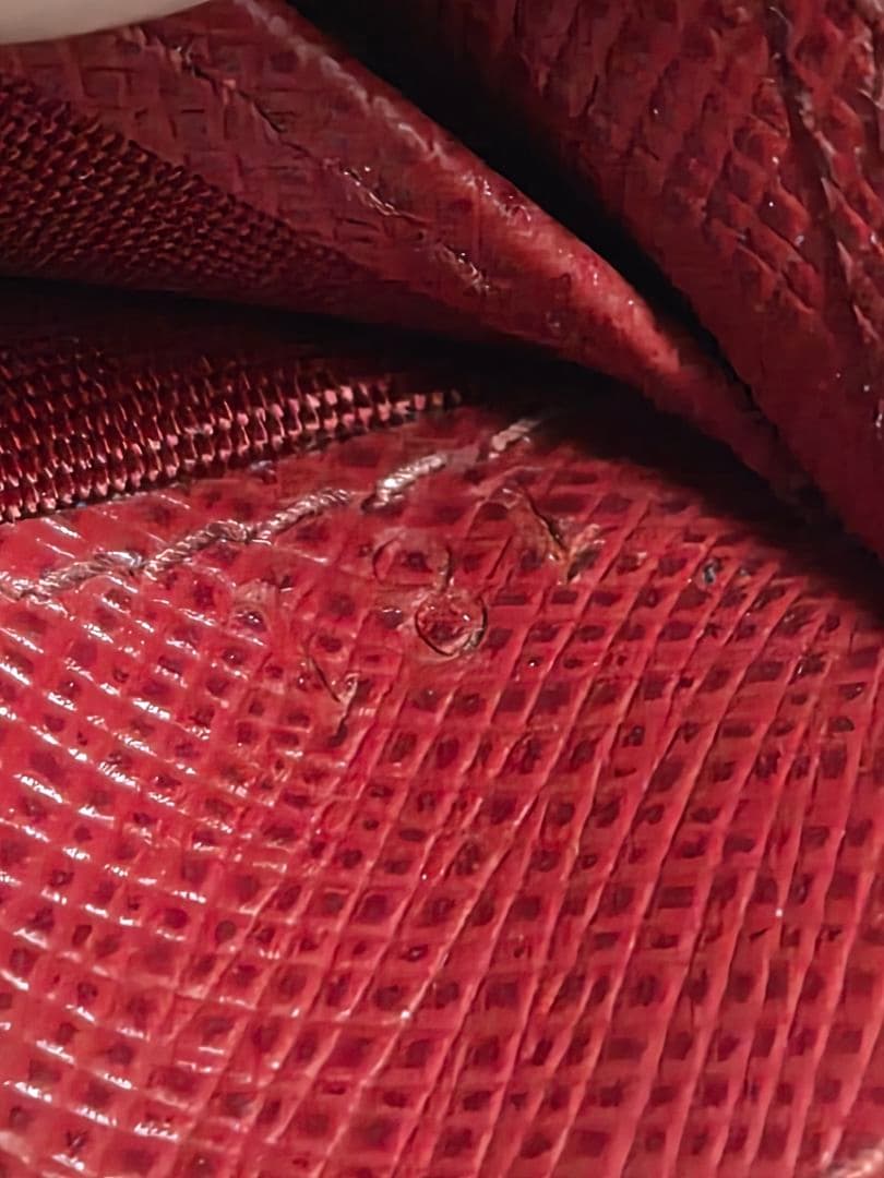 PRADA サフィアーノレザー 三つ折り財布 レッド