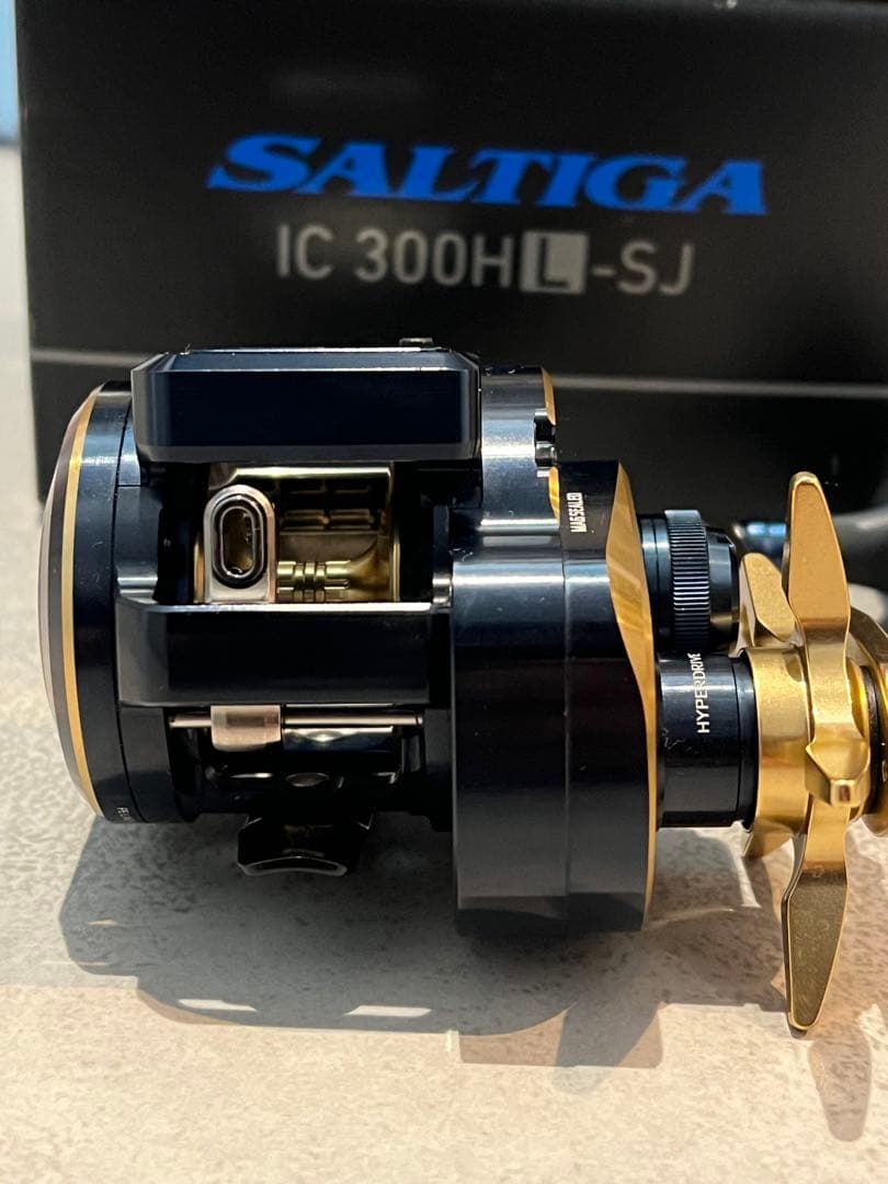 ダイワ ソルティガ DAIWA SALTIGA IC 300HL-SJ 極美品
