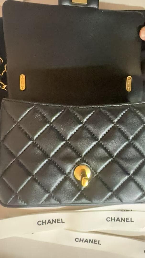 即日発送 ブラック キルティング ショルダーバッグ CF 19*14.5*7.5
