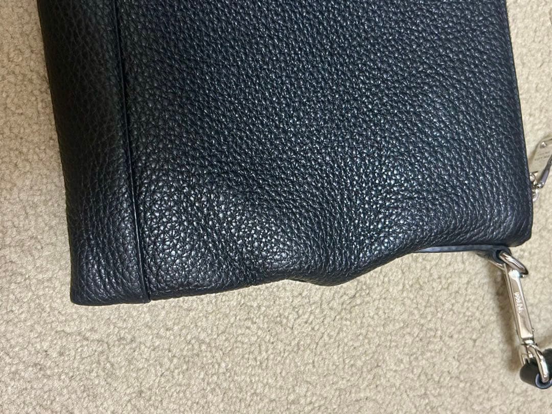 プラダ　PRADA ショルダーバッグ　ブラック