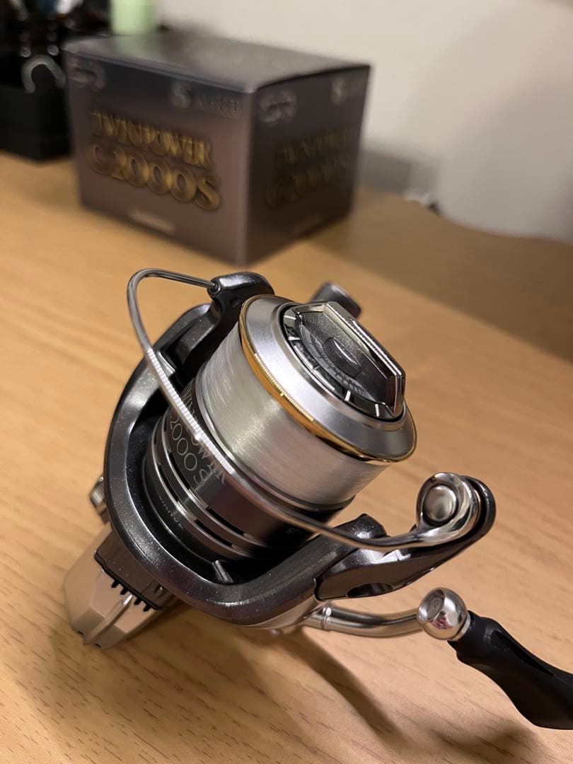 【極上】08ツインパワー C2000S スピニングリール