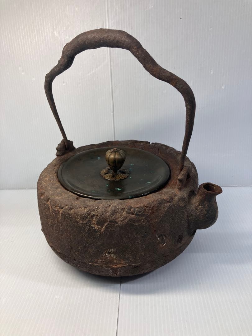 A【鉄瓶 / 薬缶/急須】工芸品 囲炉裏　金属工芸 アンティーク