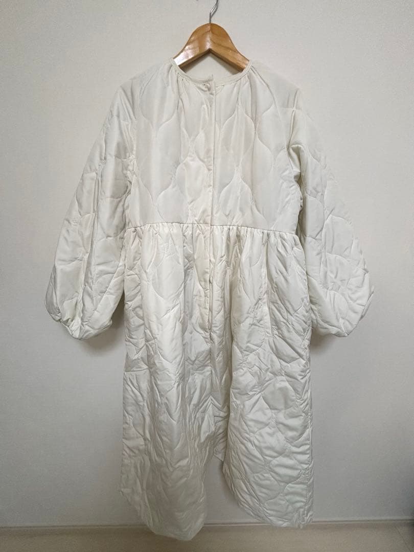 i_am アイアム　ボアキルティングボリュームフレアロングコート アイボリー