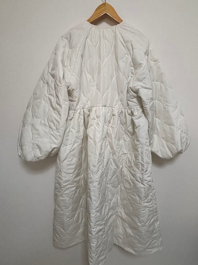 i_am アイアム　ボアキルティングボリュームフレアロングコート アイボリー