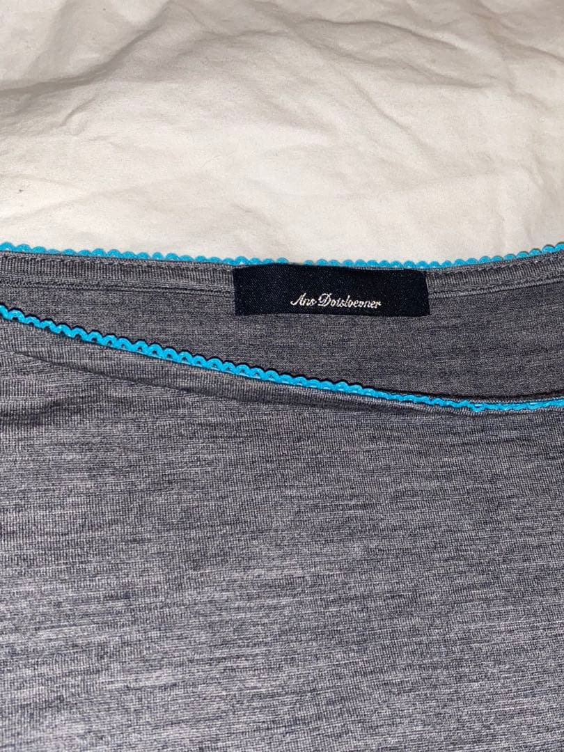 ans dotsloevner カットソー