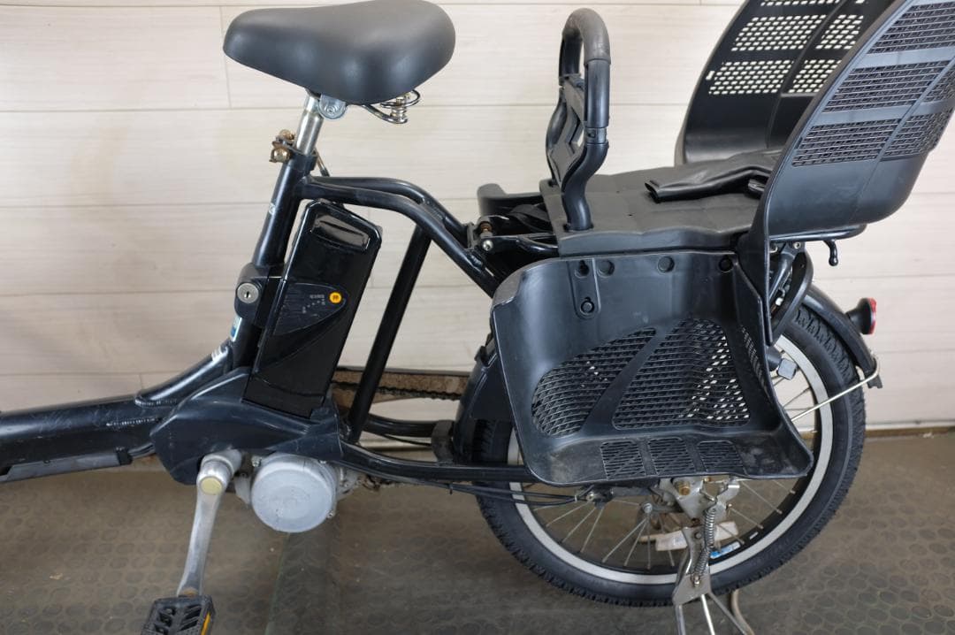 新基準パナソニック ギュット　　20インチ　3段　8.9Ah（5点灯）充電器あり