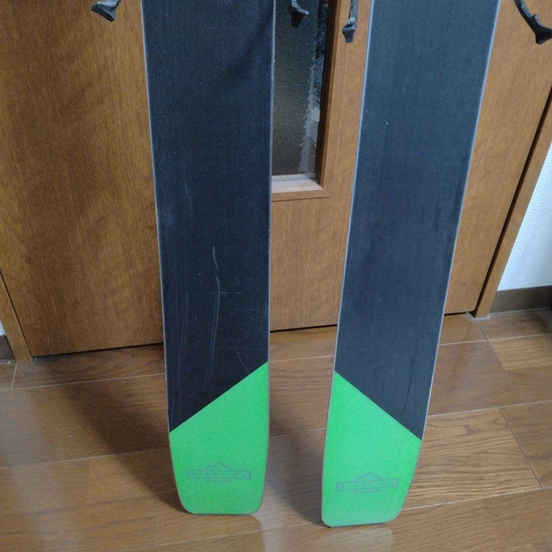 スキー Elan RIPSTICK 106 Black Edition 180cm
