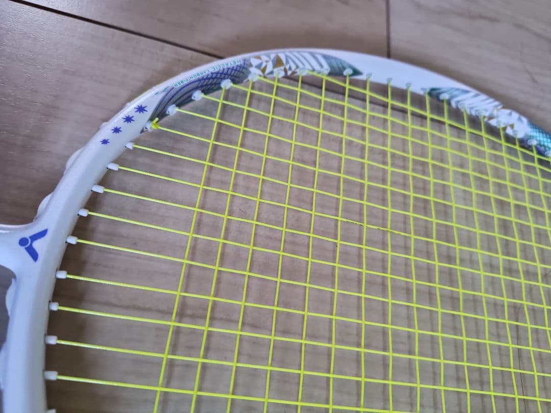 ひーろ　　スラスター TTY Ultima victor 　美品