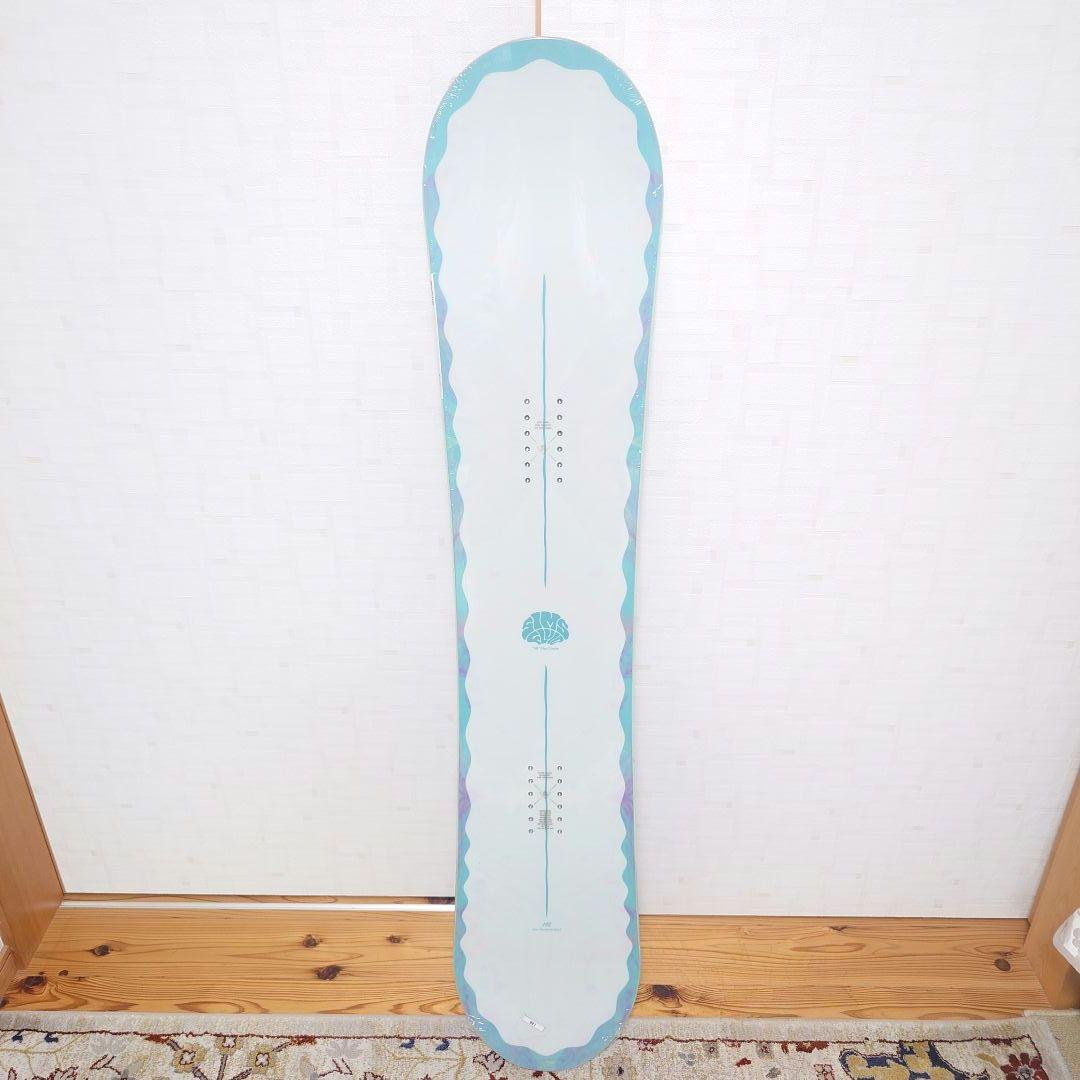 新品未使用SIMSシムスFLUIDフルイド142　スノーボードグラトリレディース