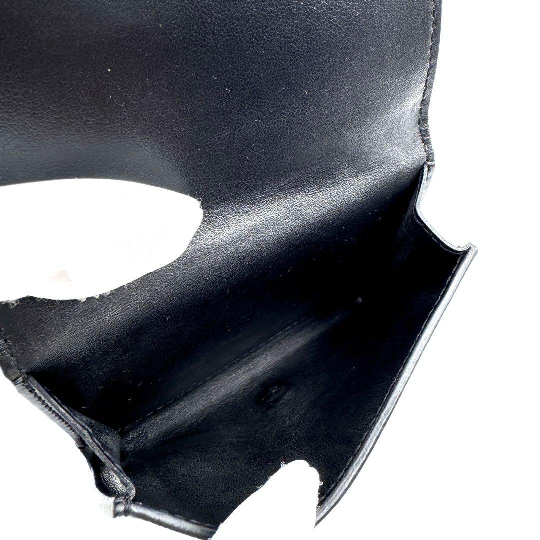 美品✨バーバリー　三つ折り財布　TBロゴ　キャビアスキン　レザー　ブラック