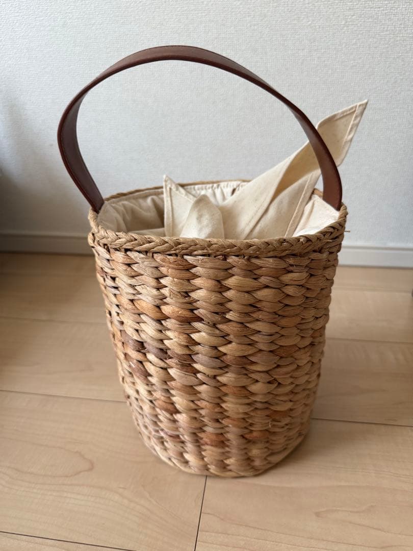 アリシアスタン　かごバッグ