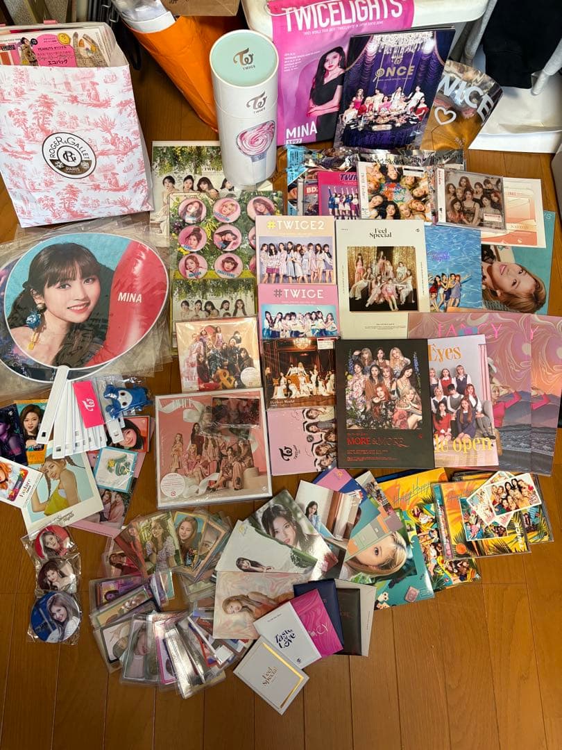 TWICE コレクションセット CD・グッズ多数