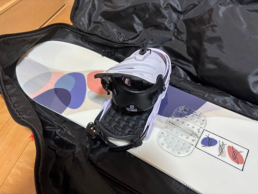 スノーボードセット(ボード,ウェア上下,手袋)