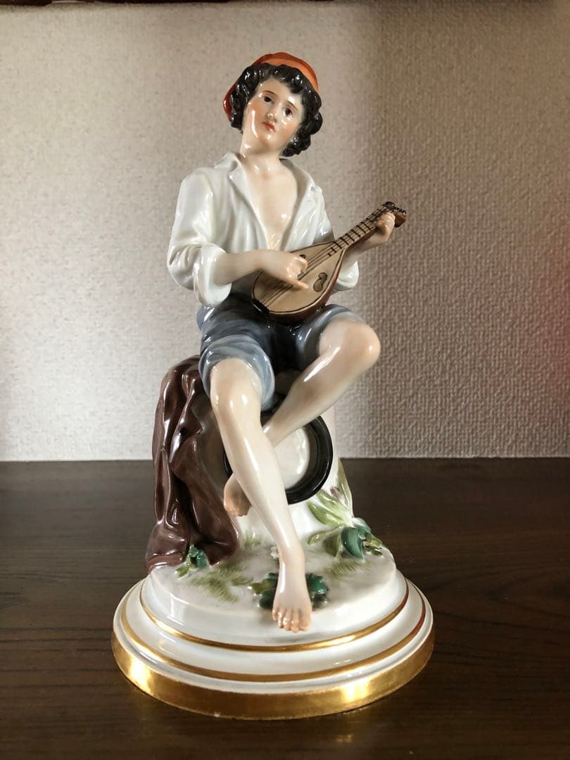T*I様 マイセン　陶器製人形　マンドリンを持つ少年　アンティーク