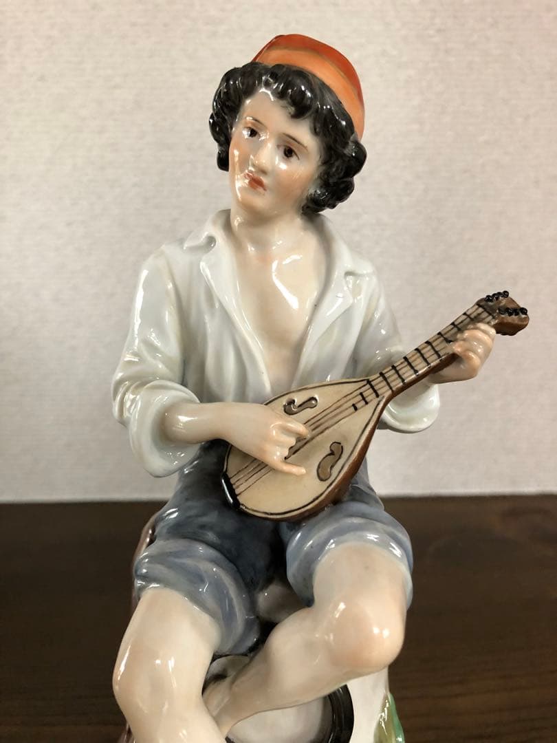 T*I様 マイセン　陶器製人形　マンドリンを持つ少年　アンティーク