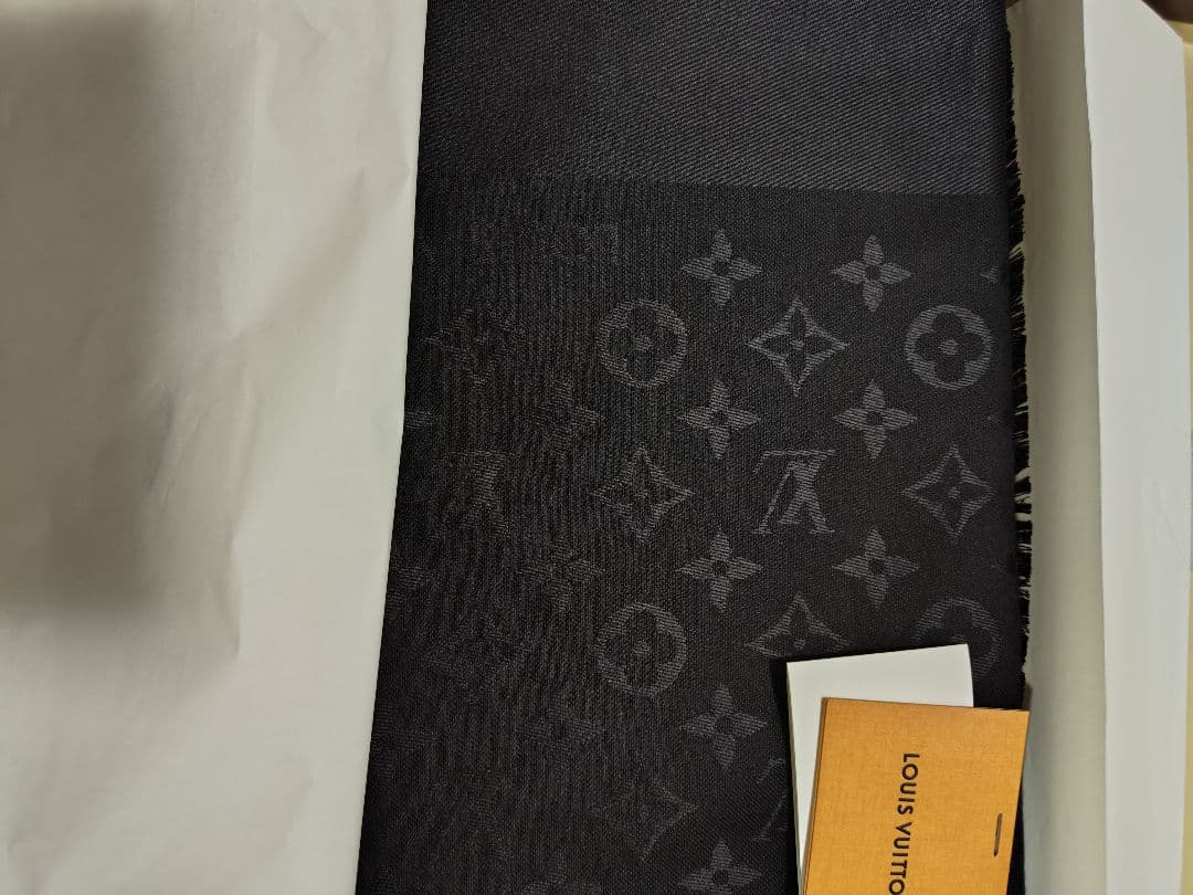 新品！ルイヴィトン ブラック ストール
