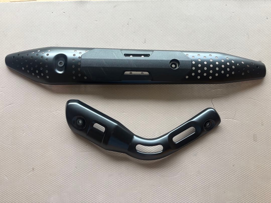 CT125 ハンターカブ　ホンダ純正 マフラー　ヒートガード　マットブラック