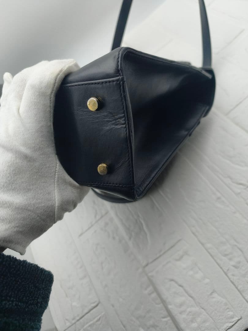 は*ら様 SalvatoreFerragamo　フェラガモ　ヴァラリボン　ショル